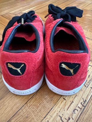 Puma Suede Rosse con dettagli oro