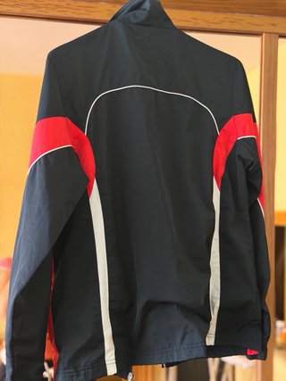 Chaqueta deportiva Nike Negra & Roja
