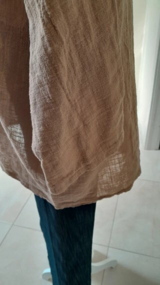 Blusa Beige e Pantaloni Grigio