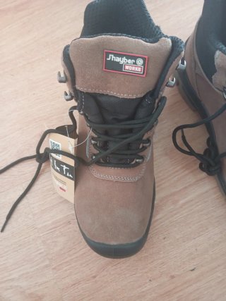 Botas Jhayber montaña/trabajo marrones