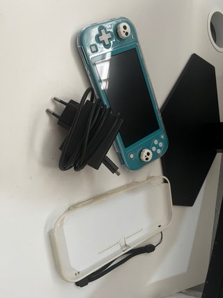 Nintendo Switch Lite + accessori