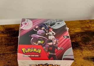 Destined Rivals Booster Box 18 sobres