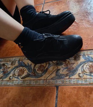 Zapatos negros de plataforma exclusivos