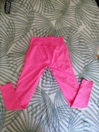 Mallas deportivas rosas. T. S. Oceans Apart