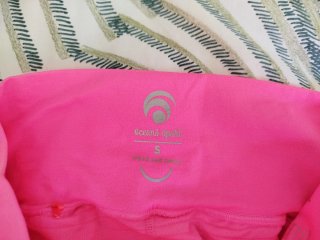 Mallas deportivas rosas. T. S. Oceans Apart