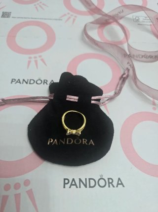 Anillo Pandora Dorado con Circonitas