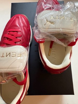 Zapatillas Puma x Fenty Rojas y Blancas