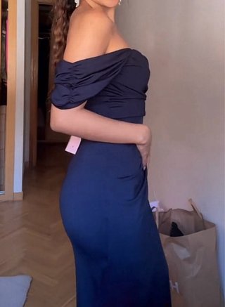 Vestido largo azul noche con etiqueta incluida