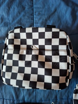 Mochila cuadros rojos y blancos