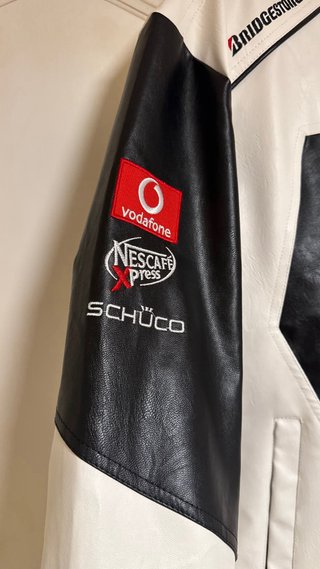 Chaqueta Mercedes-Benz Nueva