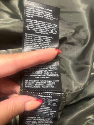 Abrigo Guess Verde Talla L usado solo 1 vez