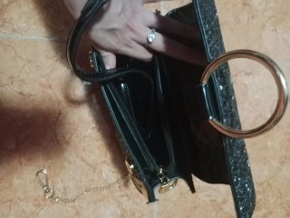 Bolso de fiesta negro y dorado