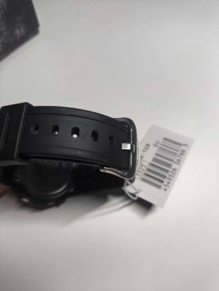 **CASIO G-SHOCK 5600UE-1ER NEGRO**