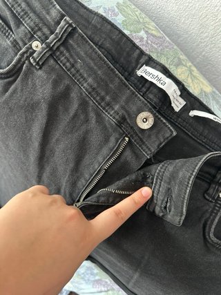 Shorts vaqueros negros Bershka Talla 44