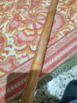 Mazze da cricket in legno rotte, in regalo