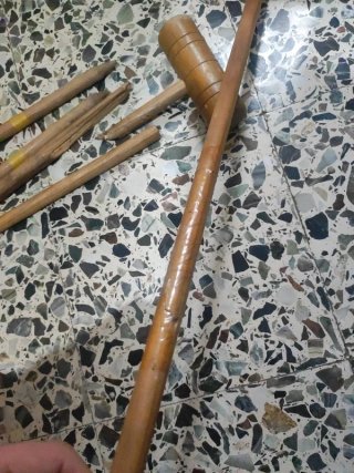 Mazze da cricket in legno rotte, in regalo