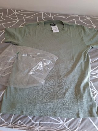 Cazadora, chaleco y camiseta