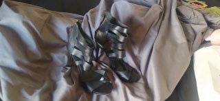 Sandalias de tacón negras