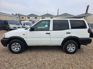 Nissan Terrano 2004 7 plazas