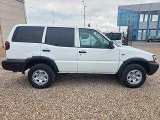 Nissan Terrano 2004 7 plazas