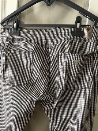 Pantalones Guess a cuadros