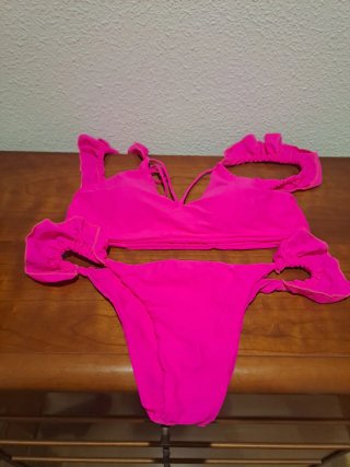Bikini Fucsia Volantes Talla L