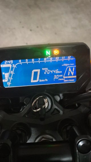 Honda CB125R 2023 Negra