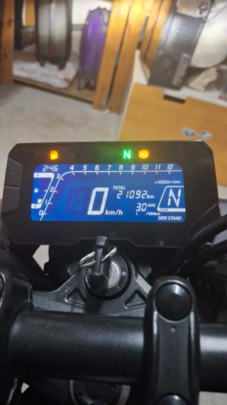 Honda CB125R 2023 Negra