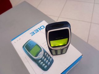 Nokia 3310 + Batteria + Caricabatterie + Scatola