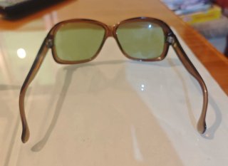 Antiguas Gafas de Sol. Bermejo y Hexágono Corp.