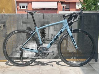 Bicicleta carretera BH carbono Talla L