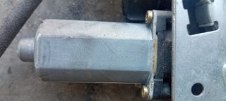 ELEVALUNAS DELANTERO DERECHO FORD FOCUS BERLINA (
