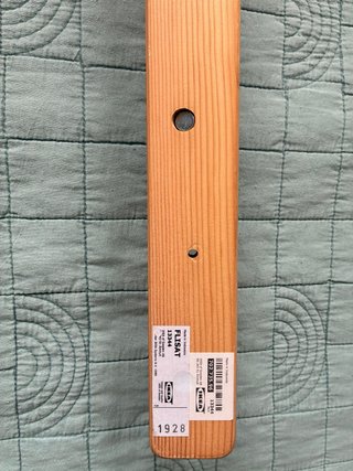 Perchero infantil de madera con 4 colgadores
