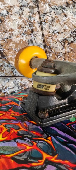 Skate Tony Hawk poco uso