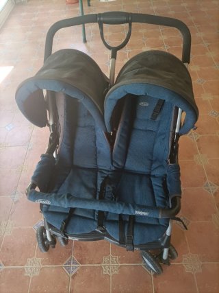 Carro gemelar vintage