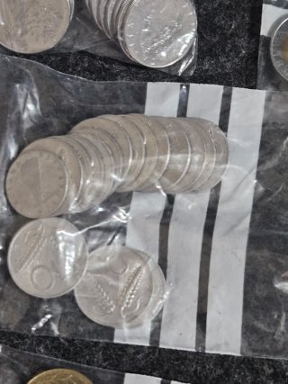 Lote de 165 de Monedas Italianas y Francesas
