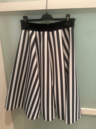 Falda midi rayas blanco y negro Talla M
