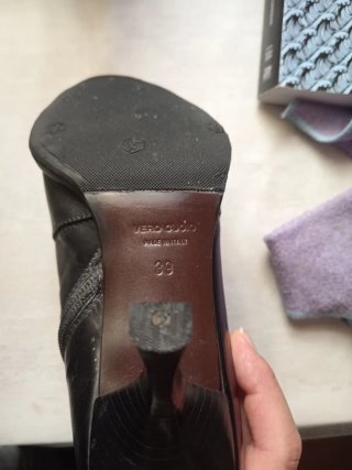Botas de piel negras