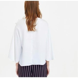 Blusa Zara perlas mangas anchas M blanco