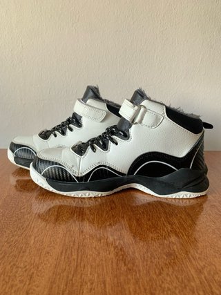 Zapatillas deportivas pelo para niño