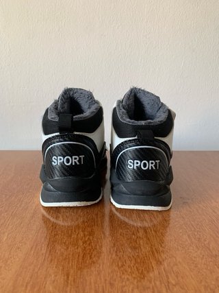 Zapatillas deportivas pelo para niño