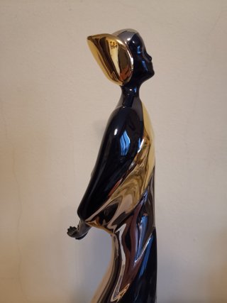 FIGURA DE PORCELANA GALOS