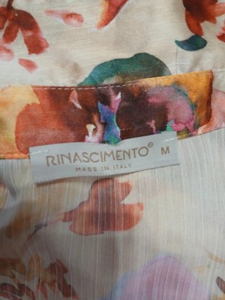 Vestido marca "Rinascimiento"