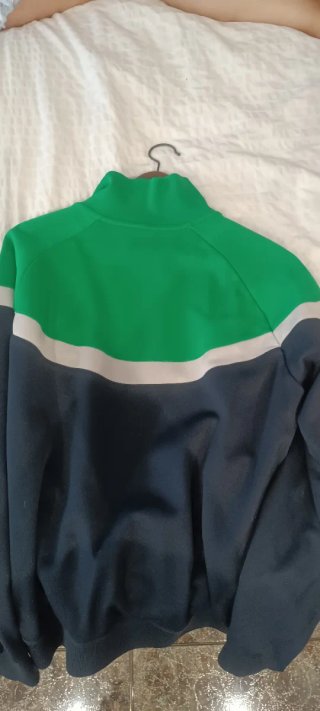 Chaqueta deportiva Nike Verde y Azul