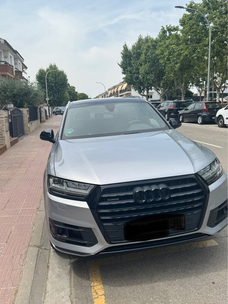 Audi Q7 2018 - foto 1