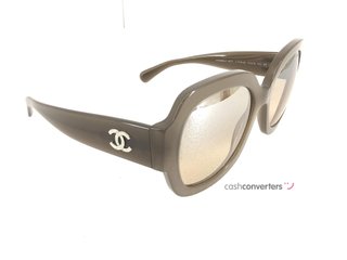 gafa de sol señora chanel 5373