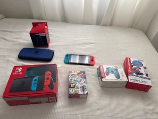 Nintendo Switch Azul y Rojo