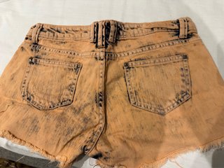 Shorts vaqueros efecto desgastado Talla S