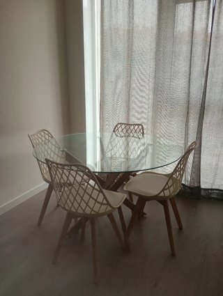 Comedor cristal 4 sillas beige