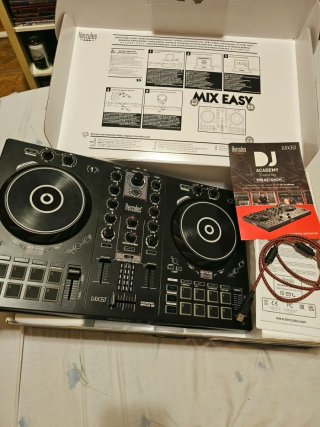Hercules DJControl Inpulse 300
